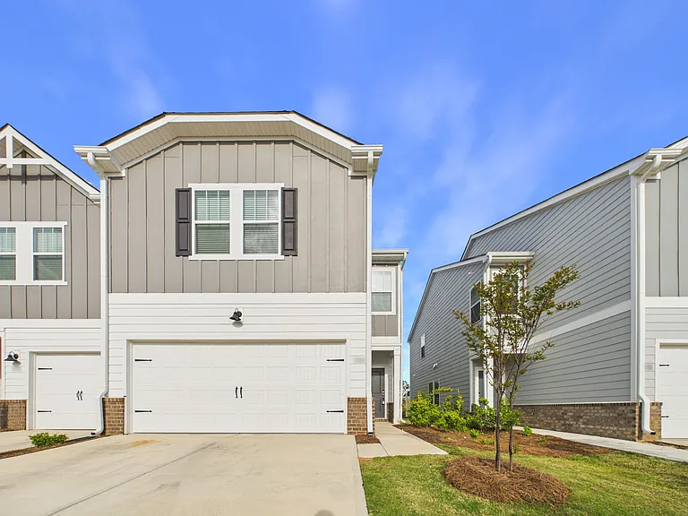 1768 Braemar Village Dr — Photo 2
