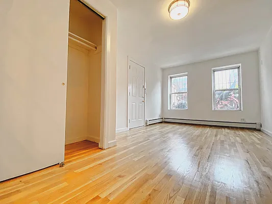 Rented by Douglas Elliman | media 18