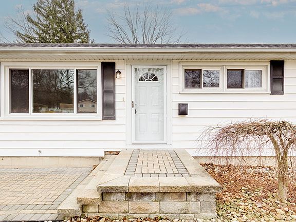 5th image of 1199 Leslie Ln
