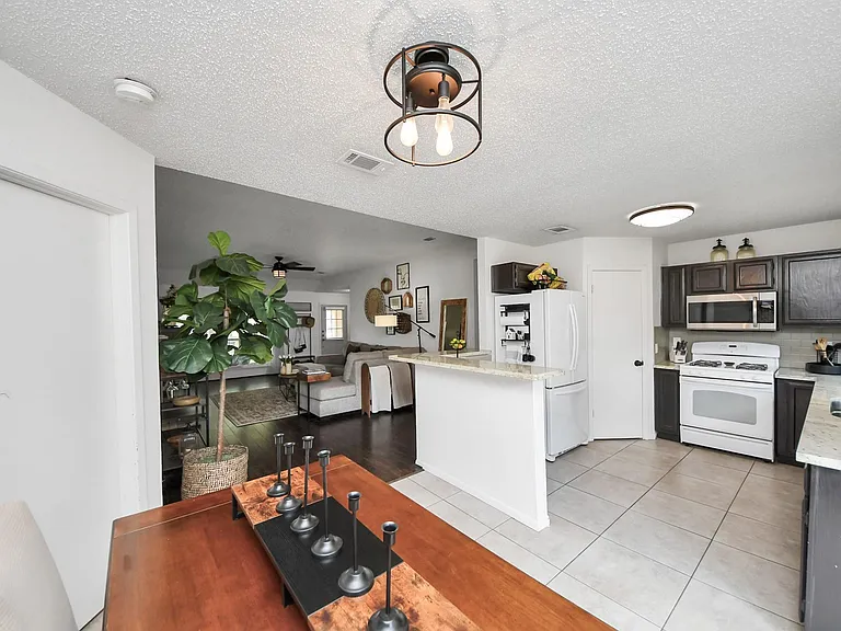 22638 Powell House Ln — Photo 16