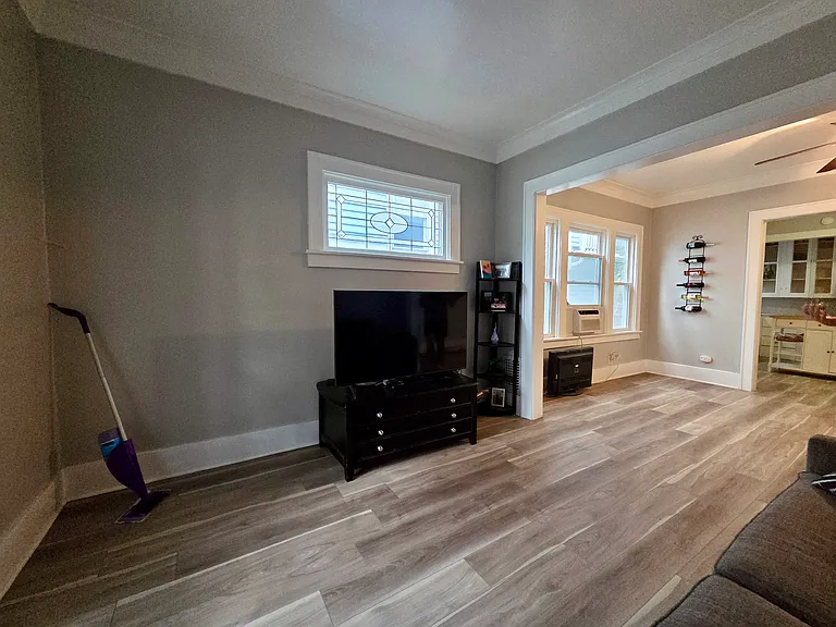 25 Vassar St #1 — Photo 8