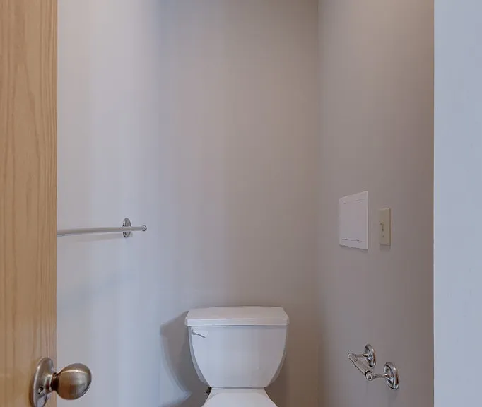 519 N Bristol Ct — Photo 15