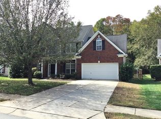 12009 Hampton Place Dr, Charlotte, NC 28269