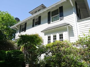 11 Sisson Ter, Tenafly, NJ 07670