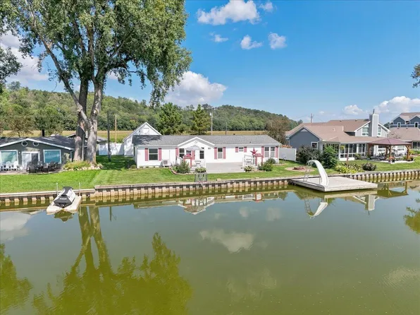 2373 W Shore Dr, Union, NE 68455