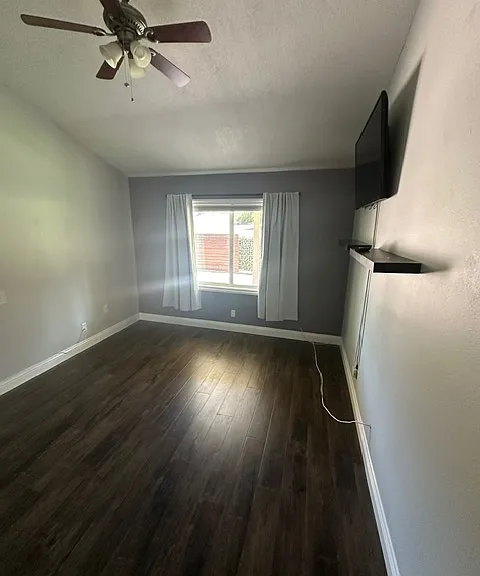4176 Minnecota Dr — Photo 9