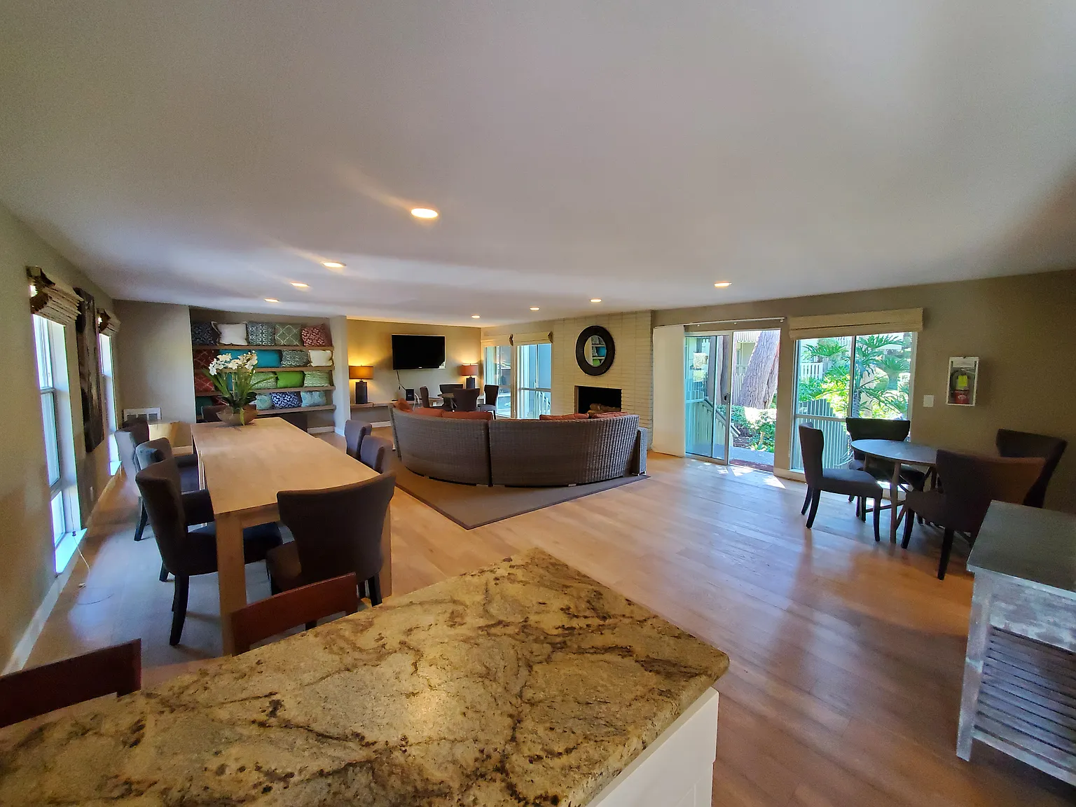 Country Sharon Apartments — Photo 3
