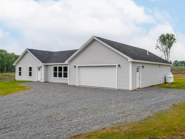 268 Merrill Road, Levant, ME 04456