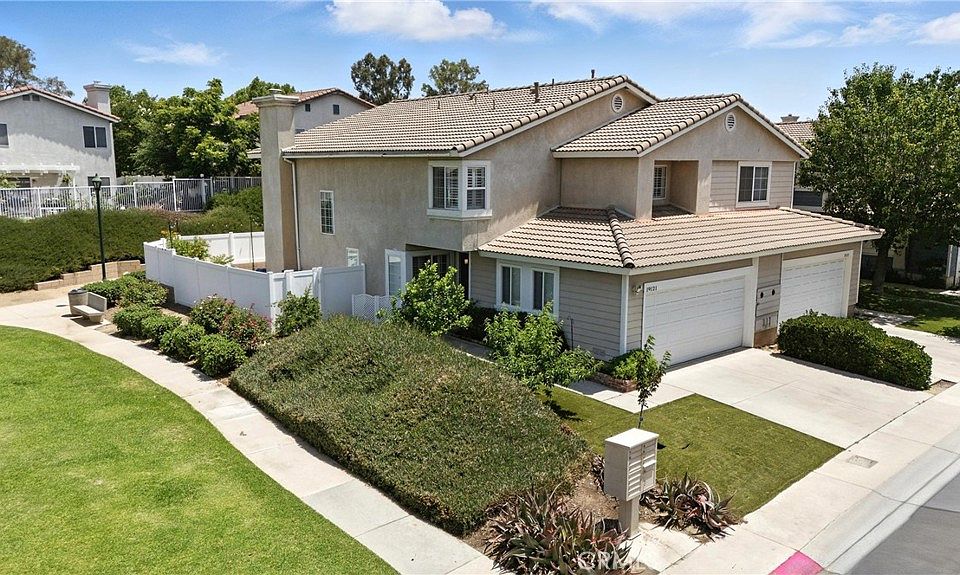 1st image of 19121 Broken Bow Dr