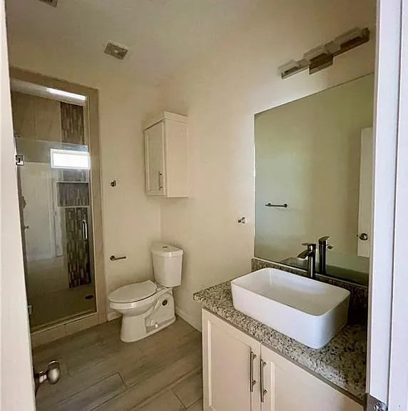 1418 S Iris St #3 — Photo 6