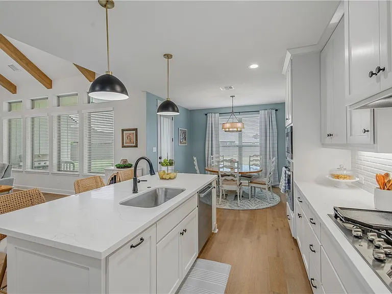 4309 Batona Ct — Photo 13