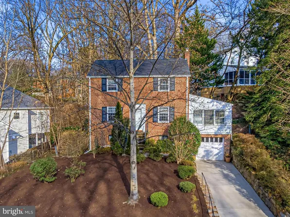2407 N Vermont St, Arlington, VA 22207