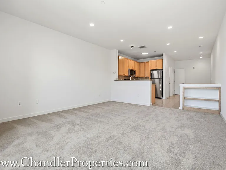 55 Trumbull St — Photo 1
