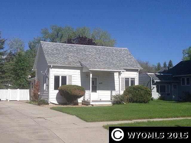 2nd image of 370 N Burritt Ave
