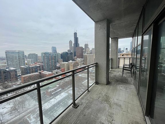 5th image of 40 E 9th St #2602