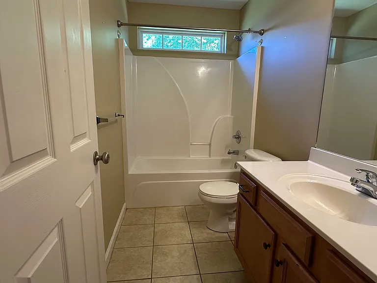 556 Rose Cottage Cir — Photo 7