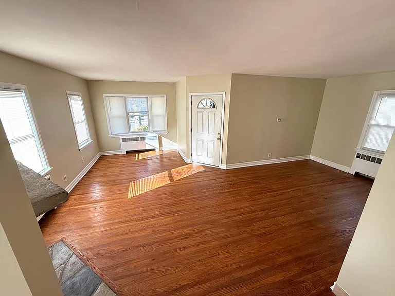 122 Penn Ave #1 — Photo 2
