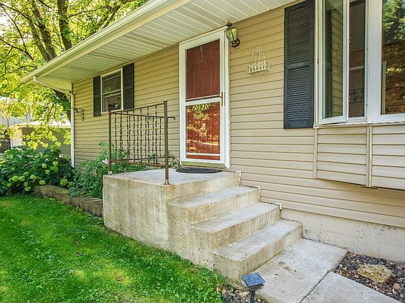 3rd image of 20930 Juno Ave N