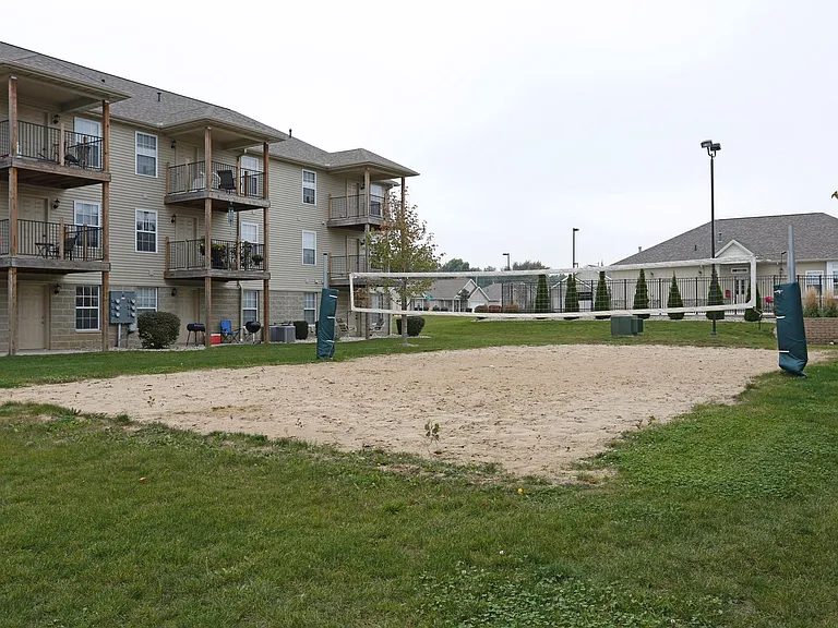 Briarwood Apartments and Villas — Photo 9