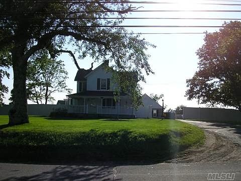 Exterior Front View