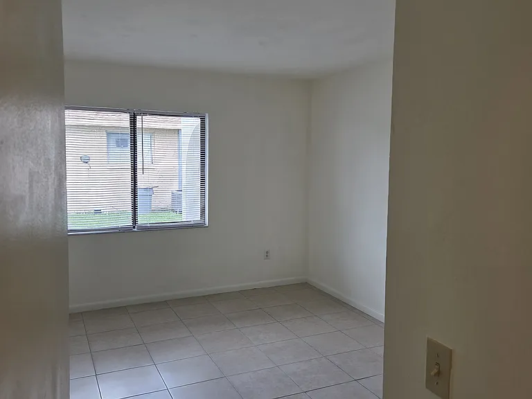 1210-1222 SE 8th St #1222-2 — Photo 9