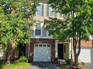 43072 Hunters Green Sq, Ashburn, VA 20148