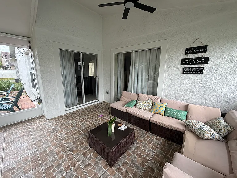 2503 Shelby Cir — Photo 40