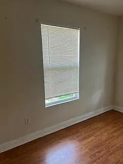 Unit Photo
