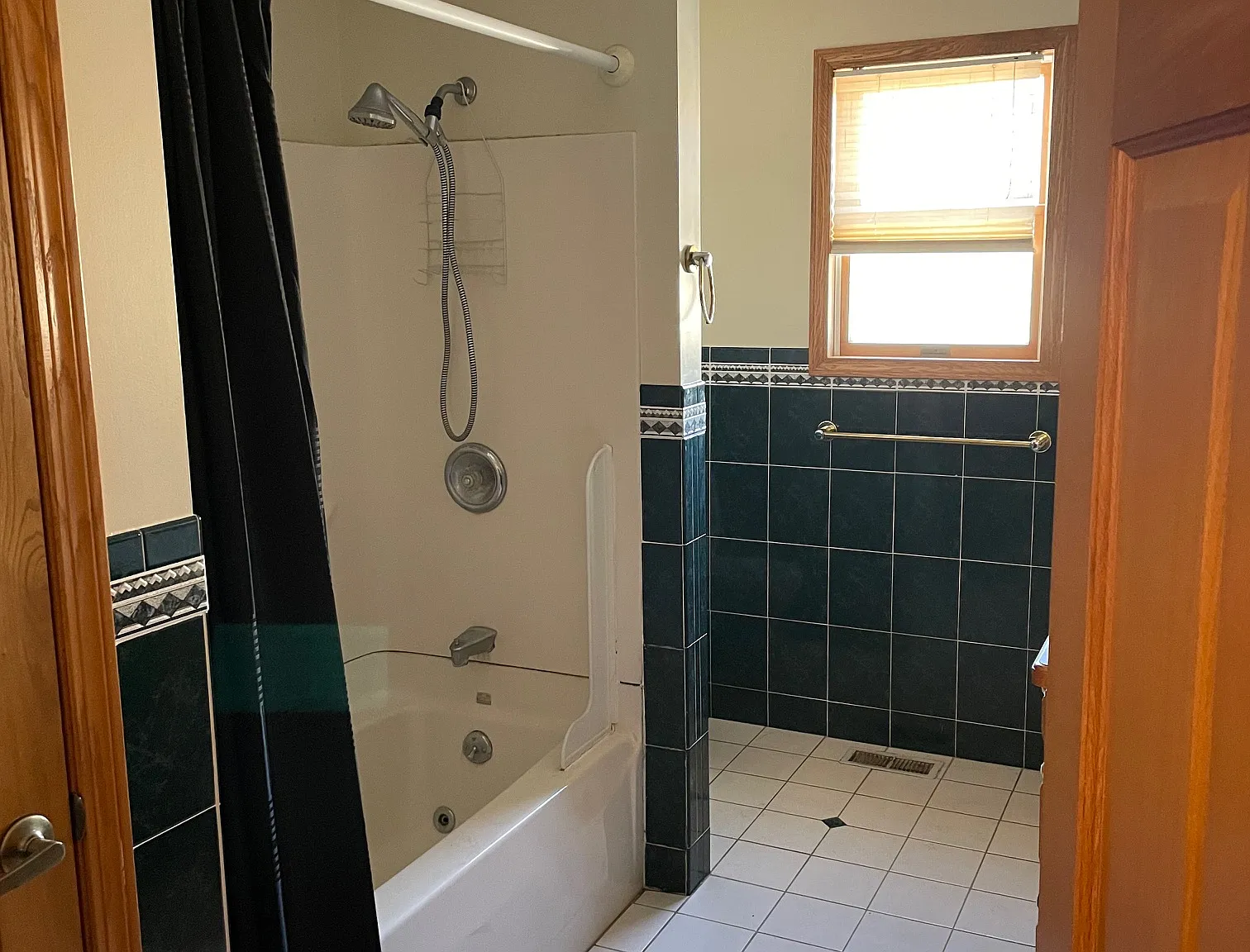 1 bed, 650 sqft, $1,050 — Photo 4