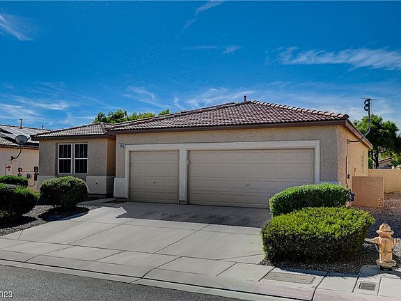 3rd image of 3405 La Cascada Ave