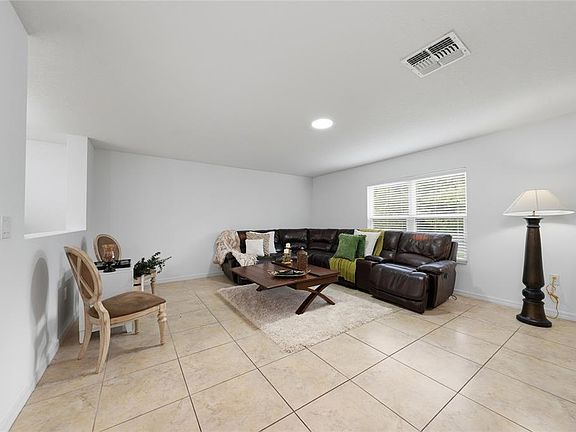 4th image of 4752 BLUE DIAMOND STREET