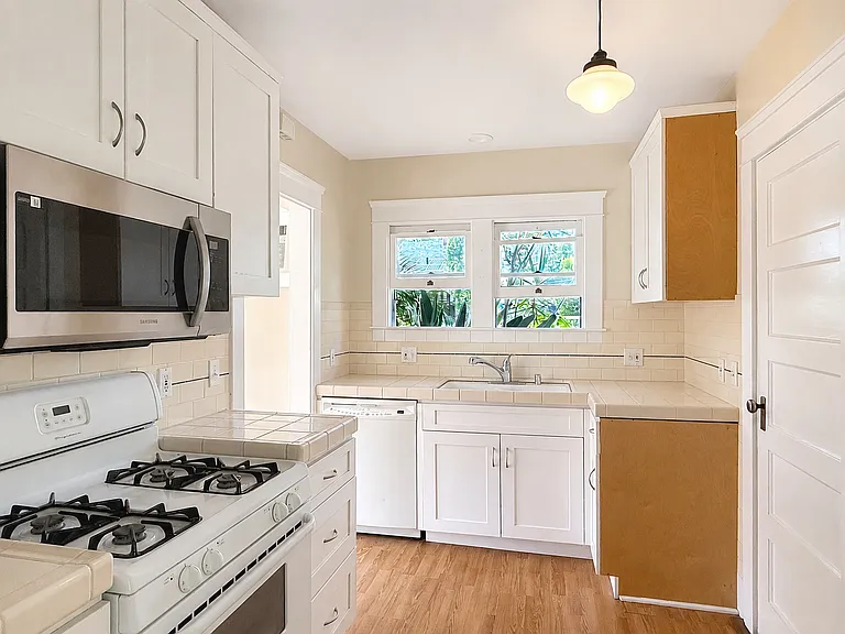 Kitchen 2