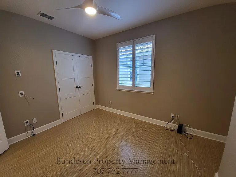 1727 Southgate Dr — Photo 20