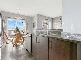 Avalon Park Est, Edmonton, AB T6L 7E7