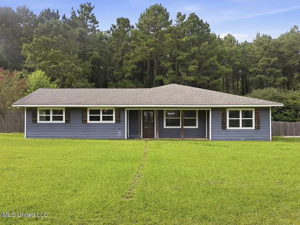 1st image of 918 Zetus Rd NW