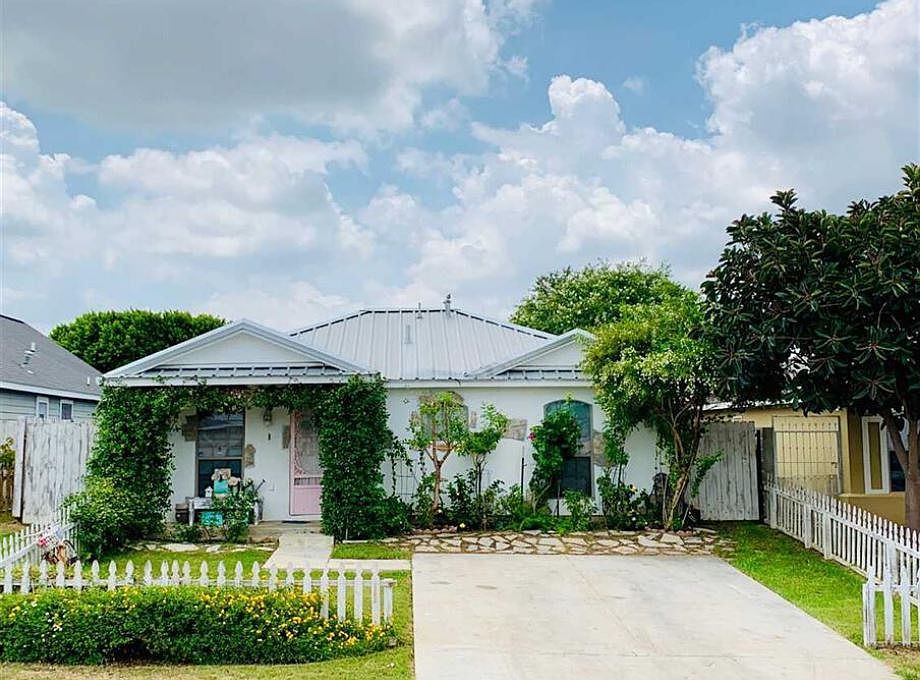 1st image of 3511 Cuatro Vientos Dr