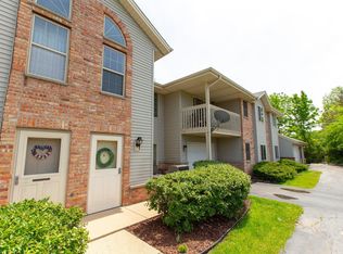 3651 E Barbara Ct APT 6, Oak Creek, WI 53154