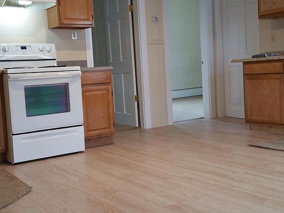4th image of 79 Bouvier Ave APT 3