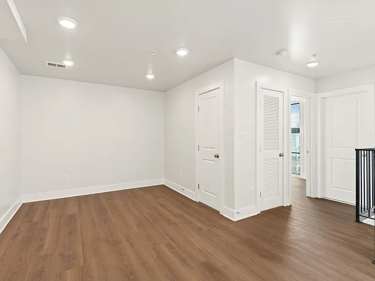 1100 Bladensburg Rd NE #501 — Photo 27