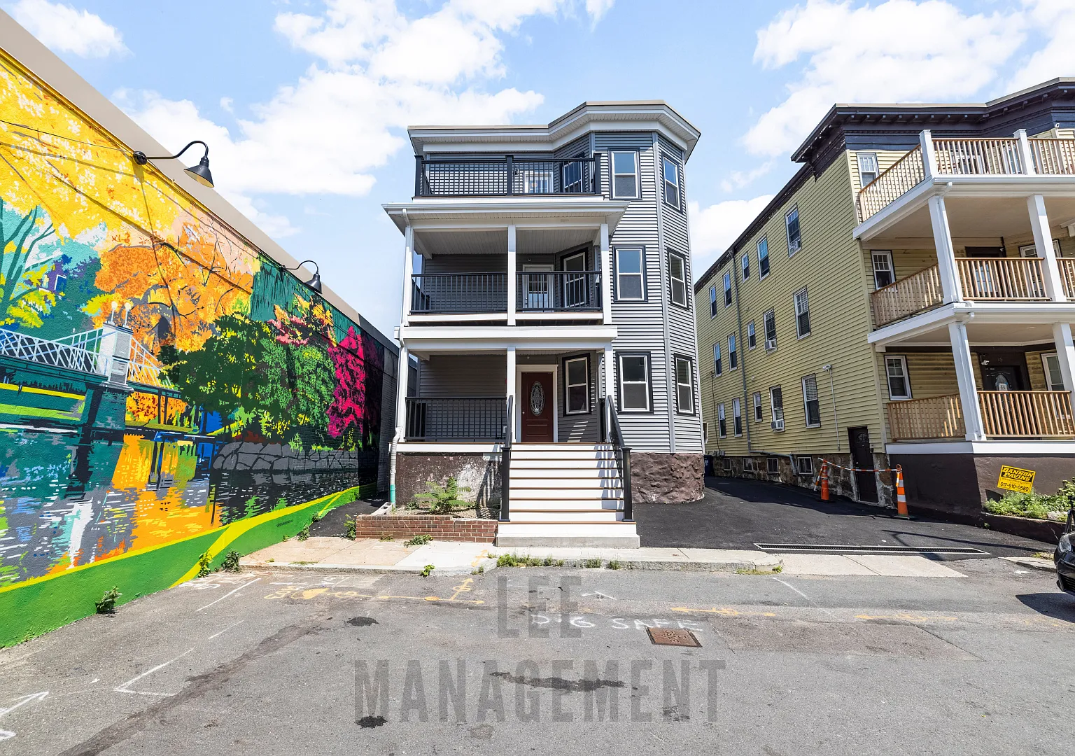 4 bed, 1100 sqft, $1,600 — Photo 1