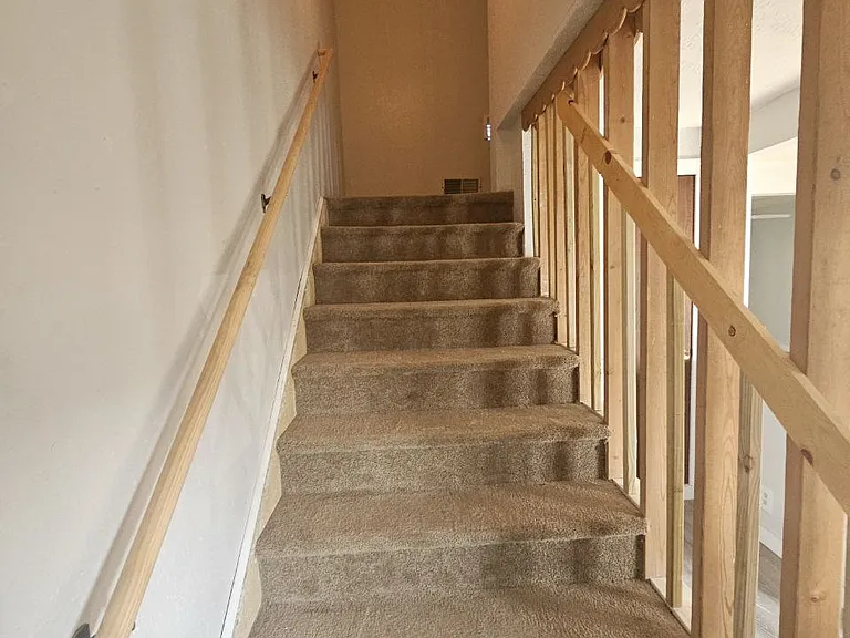 217 2nd Ave SE — Photo 12