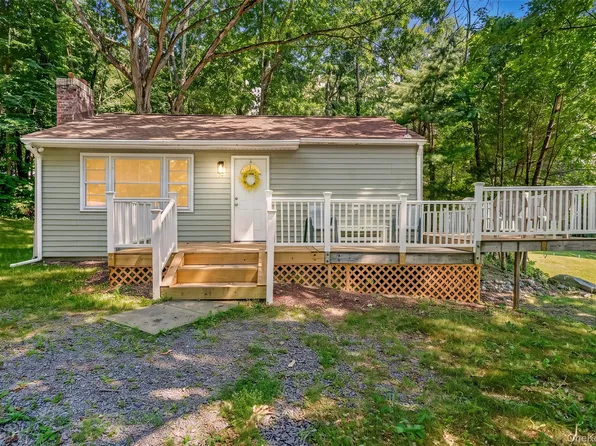 52 Mountain Avenue, Greenwood Lake, NY 10925