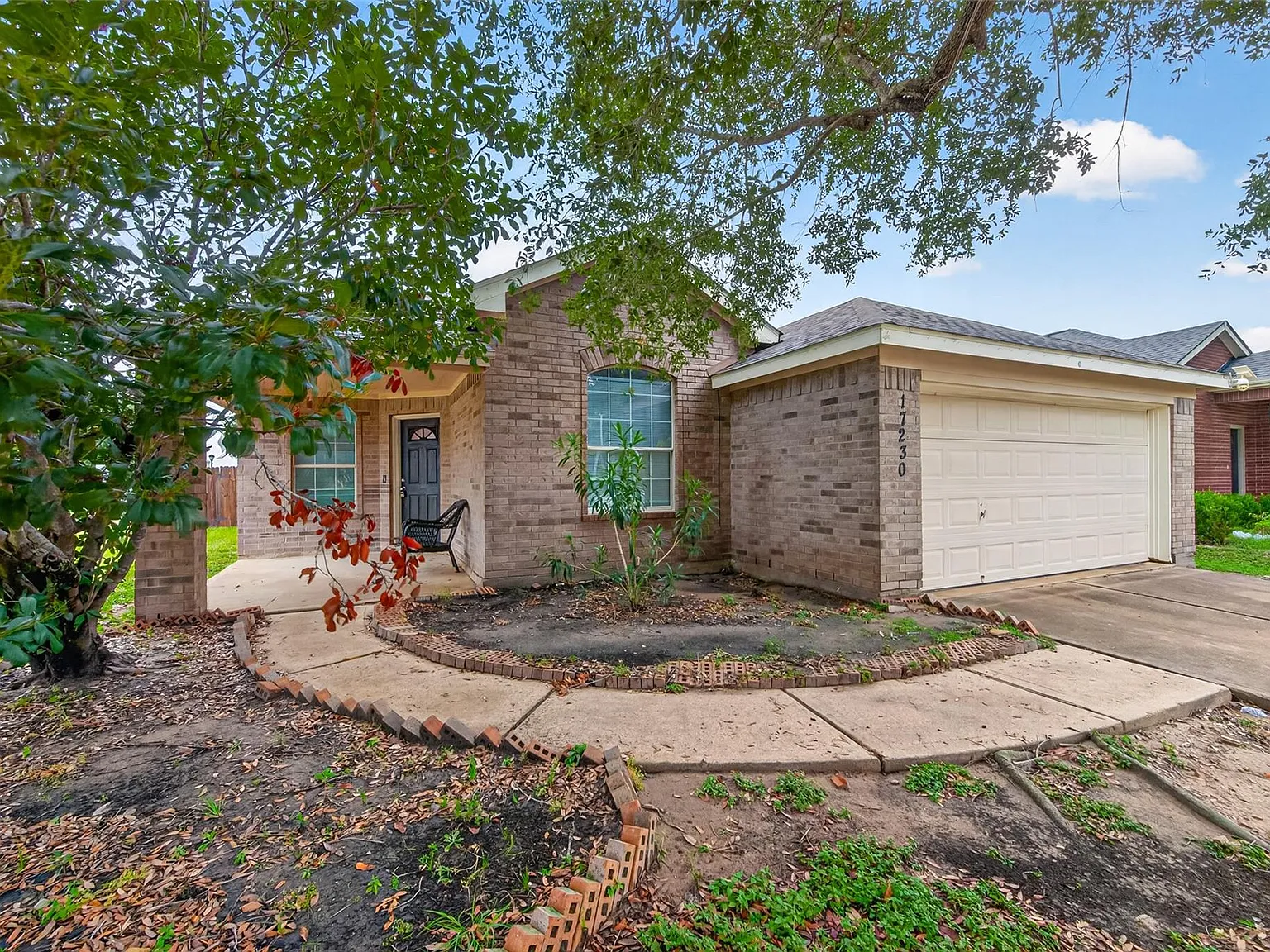 3 bed, 2.0 bath, 1673 sqft, $1,800 — Photo 3
