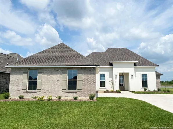 3349 Lake Crest Dr, Lake Charles, LA 70607