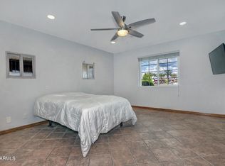 228 N 65th Pl, Mesa, AZ 85205
