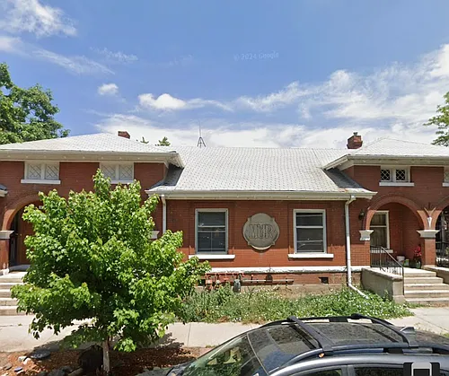 311 W Irvington Pl Photo 1