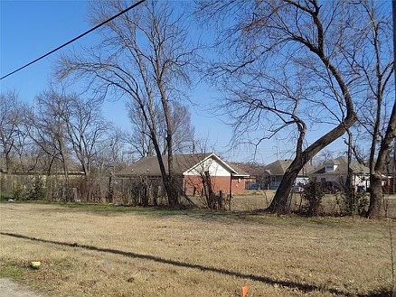 3rd image of 3016 Myrtle St