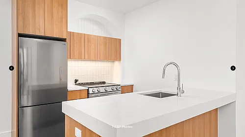 151 S Elliott Pl Photo 1