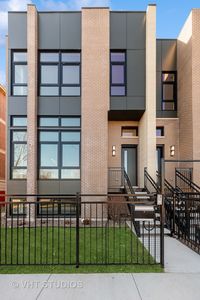 4448 S Saint Lawrence Ave, Chicago, IL, 60653