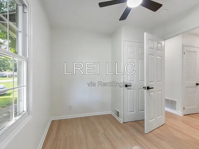 5805 Loretta St — Photo 7